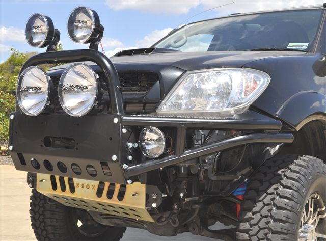 Xrox Competition Style Bullbar  Toyota Hilux 2005-2011 with Body lift
